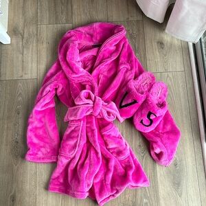 Victorias Secret Robe & slipper set